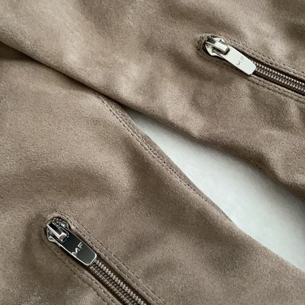 {NWOT} Marc Fisher | Hulie Over the Knee Boots Faux Suede MFHULIE Taupe (8.5 M)